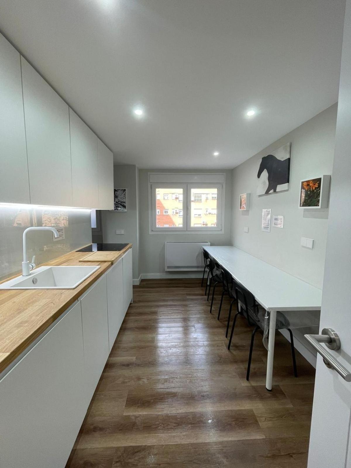 Rooms Madrid Rio Екстер'єр фото